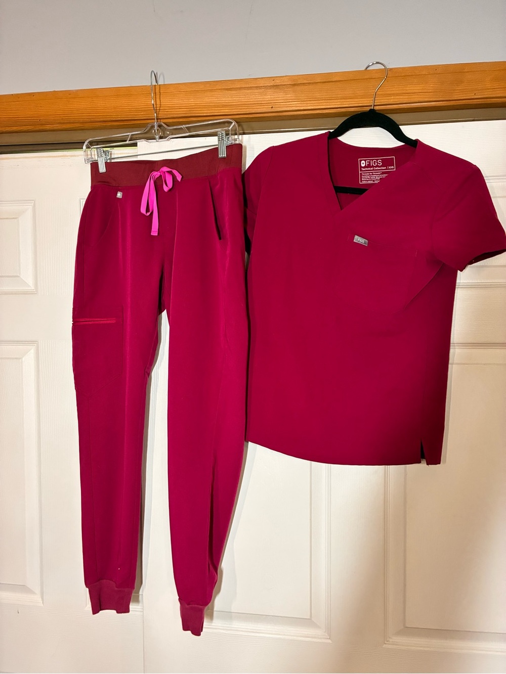 Limited edition figs dark magenta scrub set